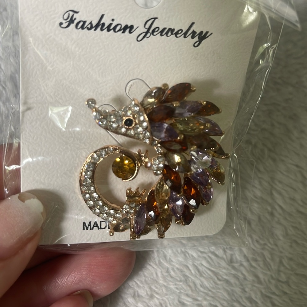 New hedgehog brooch brown purple sparkly rhinestones nwt